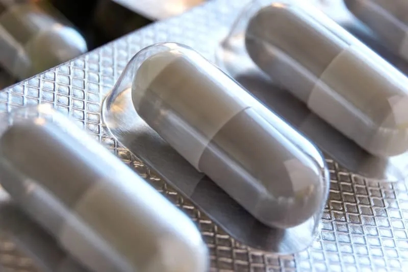 Jakie leki na nadkwasotę żołądka mogą przynieść ulgę w bólu?