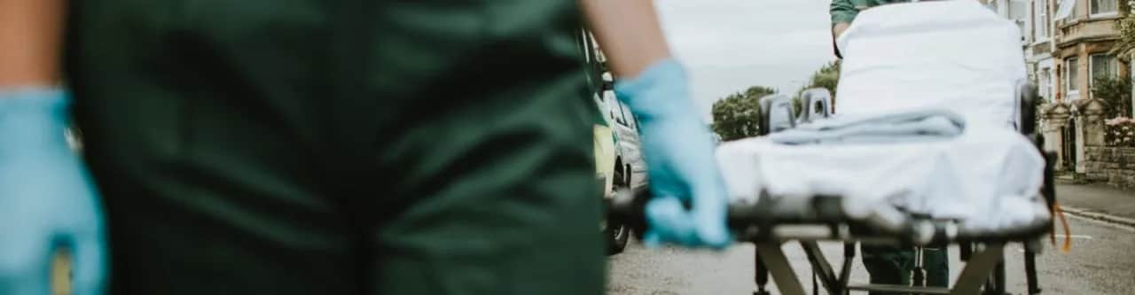 Jak zostać ratownikiem medycznym w pogotowiu - wymagania i kroki do sukcesu