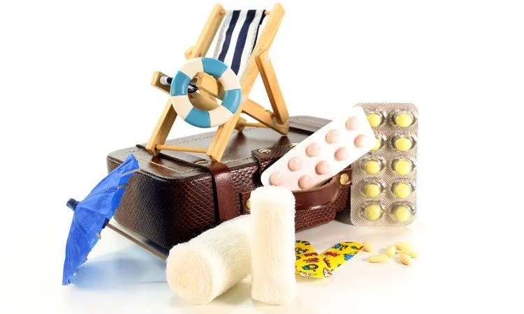 Jaką apteczkę za granicę spakować, by uniknąć problemów zdrowotnych?