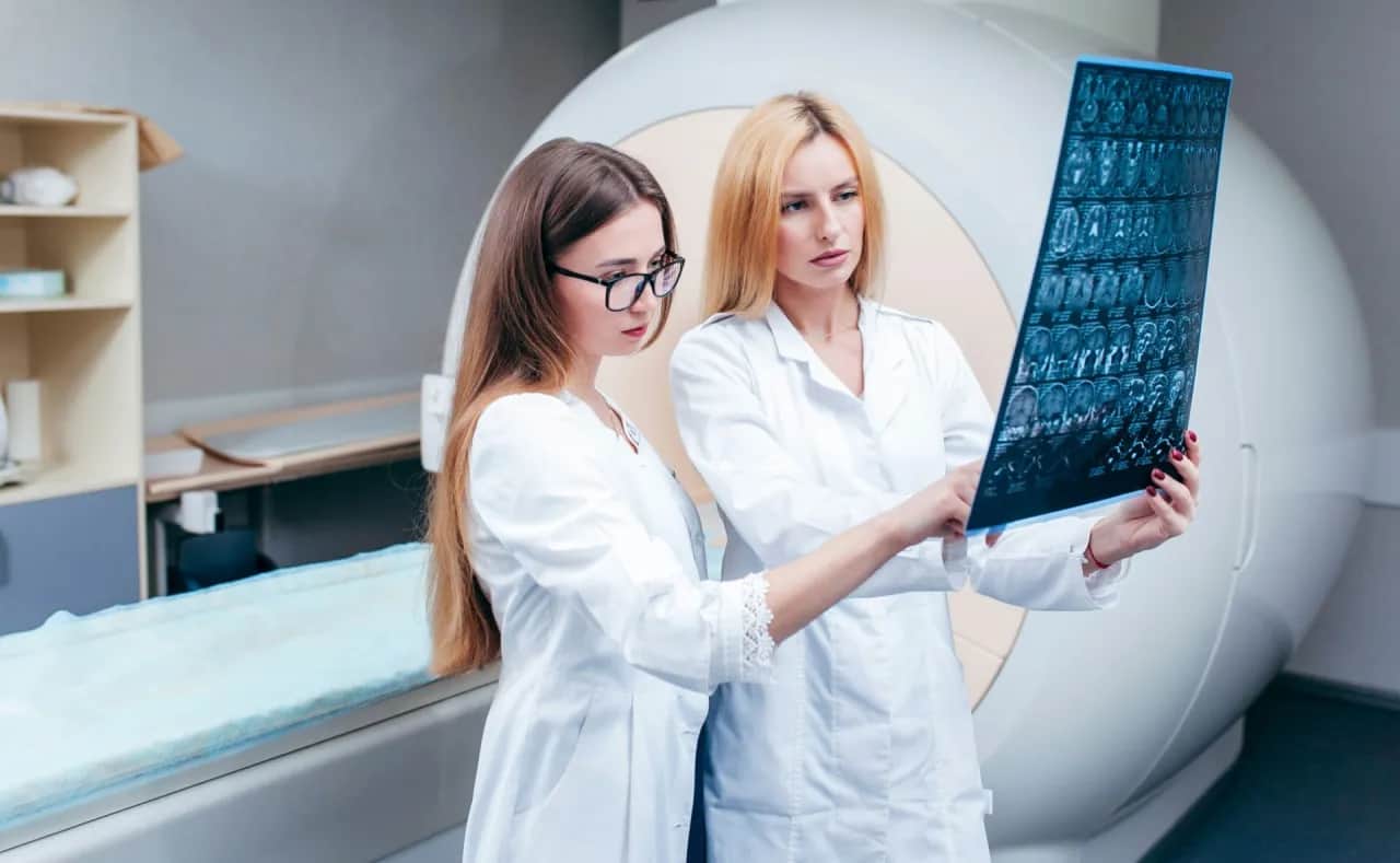 Czy leki na SM są refundowane? Sprawdź, co musisz wiedzieć o NFZ