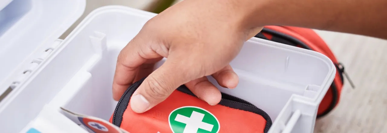 Co powinna zawierać apteczka pierwszej pomocy, aby być gotowym na każdą sytuację